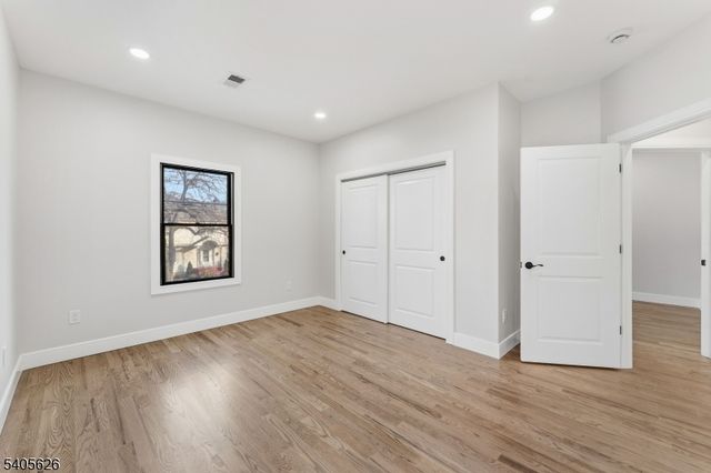 228 Locust St, Roselle Boro, NJ 07203