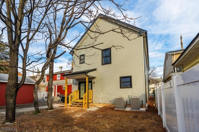 228 Locust St, Roselle Boro, NJ 07203