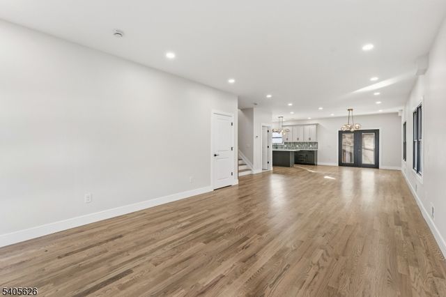 228 Locust St, Roselle Boro, NJ 07203