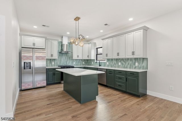 228 Locust St, Roselle Boro, NJ 07203