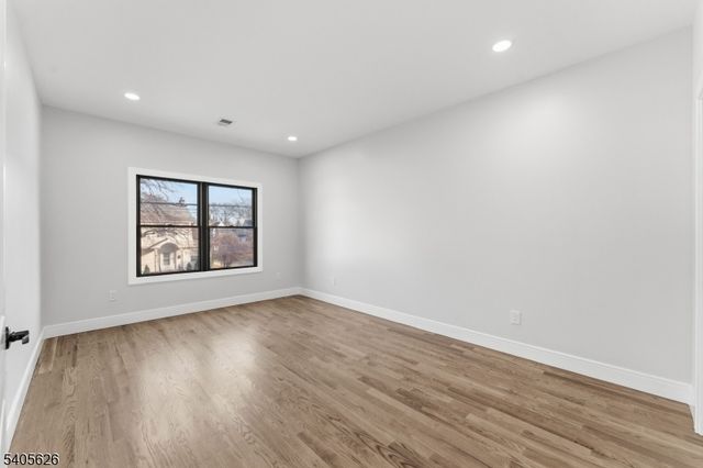 228 Locust St, Roselle Boro, NJ 07203