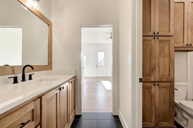 10071 Lacewood Drive, Edmond, OK 73025