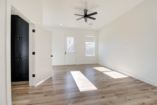 10071 Lacewood Drive, Edmond, OK 73025