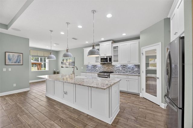 5130 ADMIRAL POINTE DRIVE, Apollo Beach, FL 33572