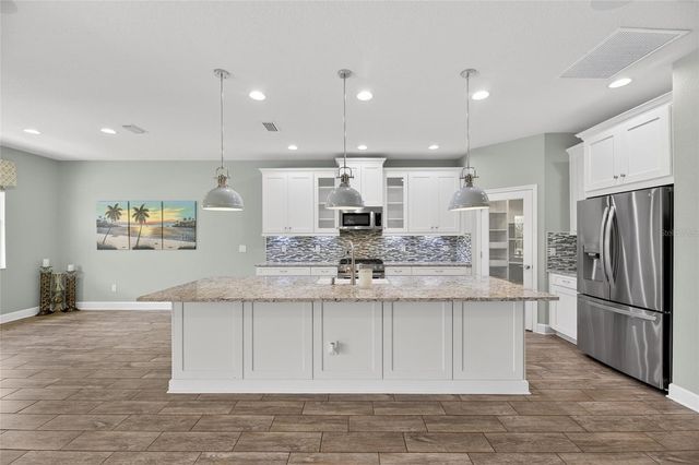 5130 ADMIRAL POINTE DRIVE, Apollo Beach, FL 33572