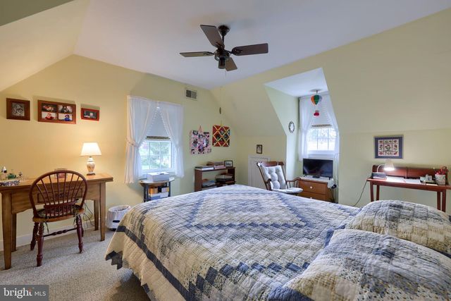 164 E ROSEVILLE RD, Lancaster, PA 17601