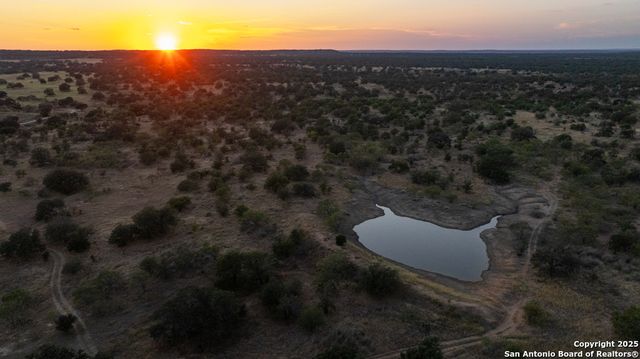 12805 Blackjack Rd, Mason, TX 76842