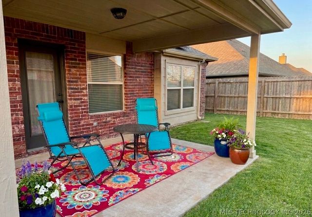 1406 E 145th Street S, Glenpool, OK 74033