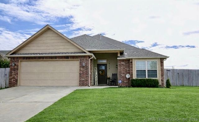 1406 E 145th Street S, Glenpool, OK 74033