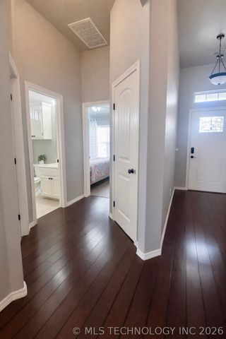 1406 E 145th Street S, Glenpool, OK 74033