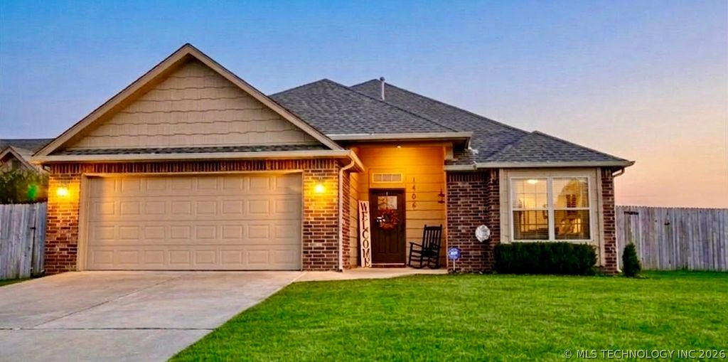 1406 E 145th Street S, Glenpool, OK 74033