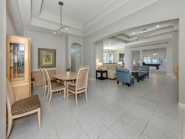 111 WAYFOREST DRIVE, Venice, FL 34292