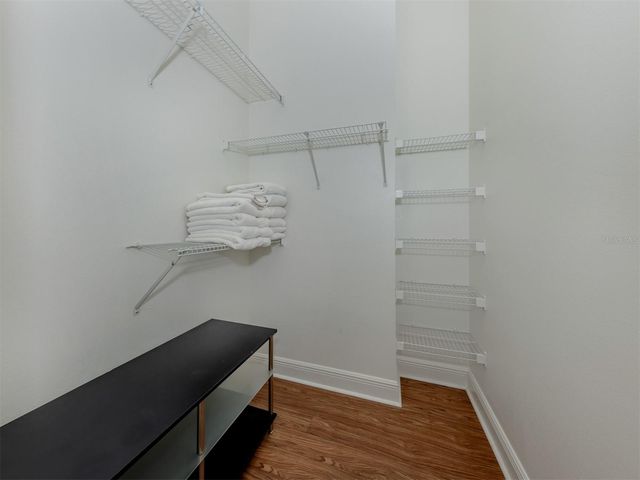 111 WAYFOREST DRIVE, Venice, FL 34292