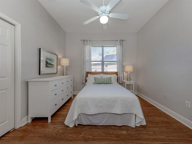 111 WAYFOREST DRIVE, Venice, FL 34292