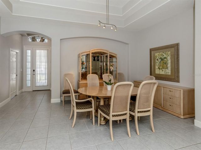 111 WAYFOREST DRIVE, Venice, FL 34292