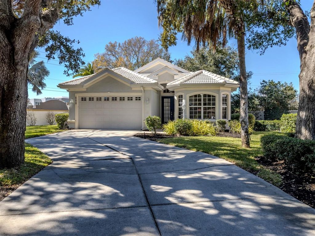 111 WAYFOREST DRIVE, Venice, FL 34292