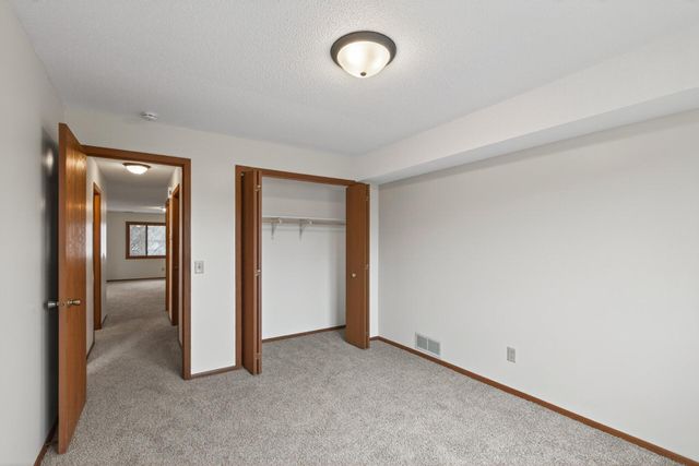 20 94th Circle NW 203NW, Coon Rapids, MN 55448