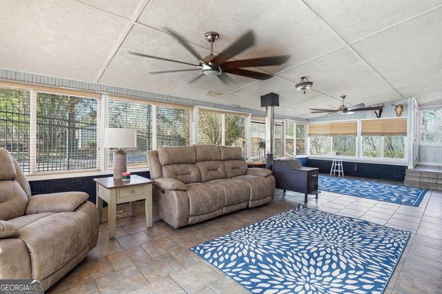 333 Rainbow Ridge, Swainsboro, GA 30401