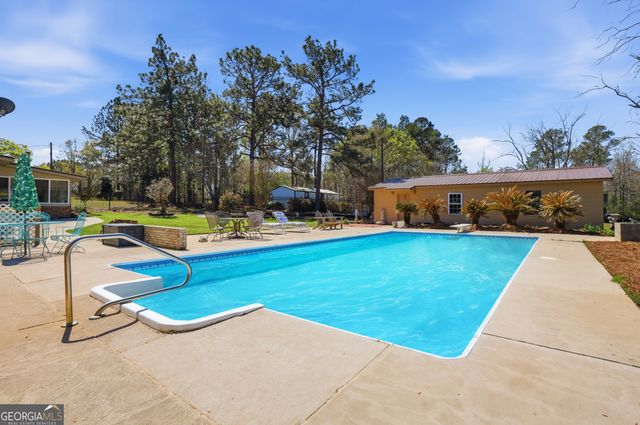 333 Rainbow Ridge, Swainsboro, GA 30401