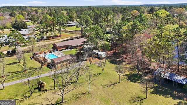 333 Rainbow Ridge, Swainsboro, GA 30401