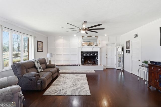 333 Rainbow Ridge, Swainsboro, GA 30401