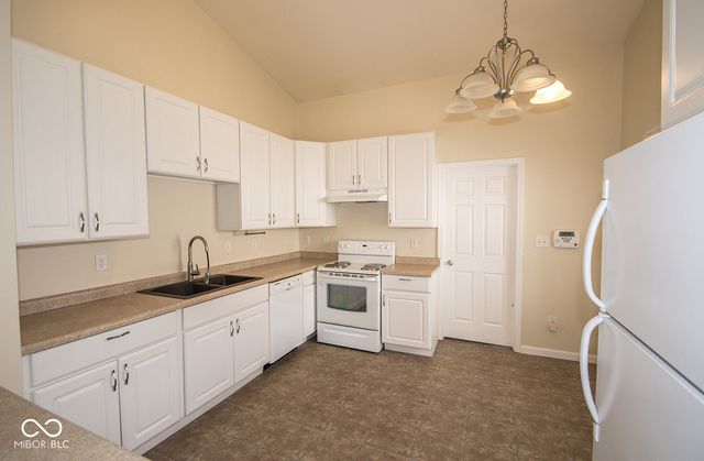 6091 Parrington Drive, Indianapolis, IN 46236
