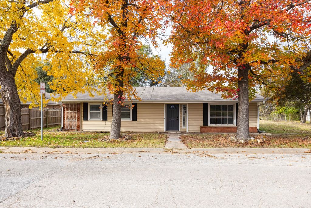 2503 Bois D Arc Street, Commerce, TX 75428