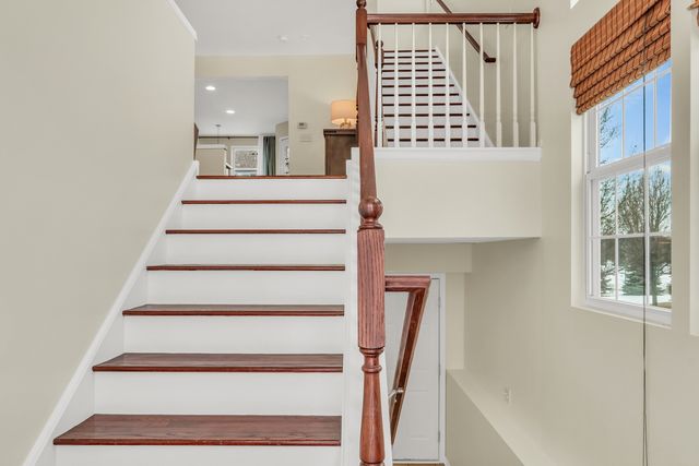 3210 Neubauer Circle, Lindenhurst, IL 60046