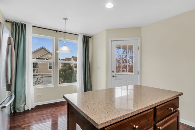 3210 Neubauer Circle, Lindenhurst, IL 60046