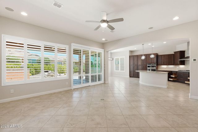 8180 W SILVER SPRING Way, Florence, AZ 85132