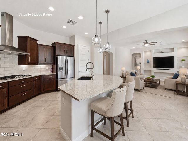 8180 W SILVER SPRING Way, Florence, AZ 85132