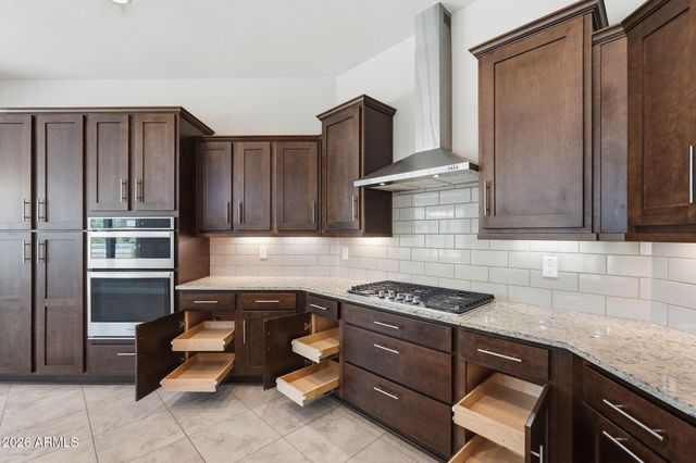 8180 W SILVER SPRING Way, Florence, AZ 85132