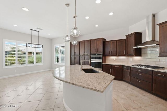 8180 W SILVER SPRING Way, Florence, AZ 85132