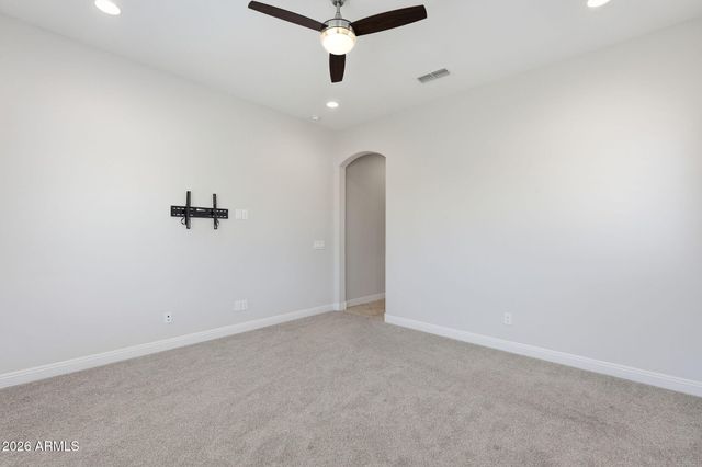 8180 W SILVER SPRING Way, Florence, AZ 85132