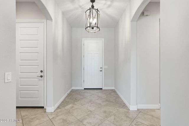 8180 W SILVER SPRING Way, Florence, AZ 85132