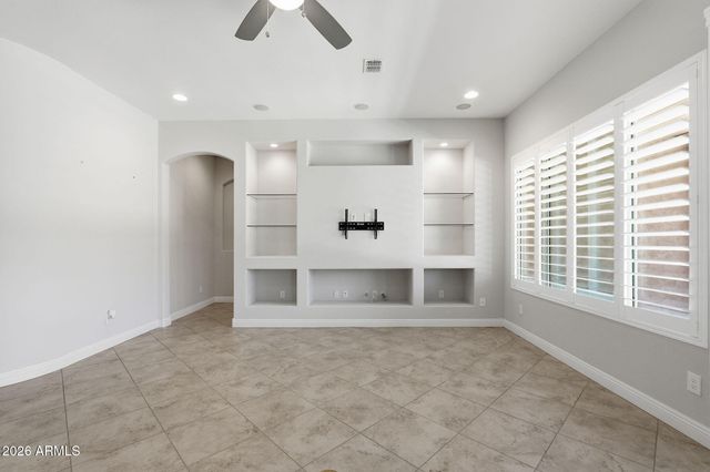 8180 W SILVER SPRING Way, Florence, AZ 85132