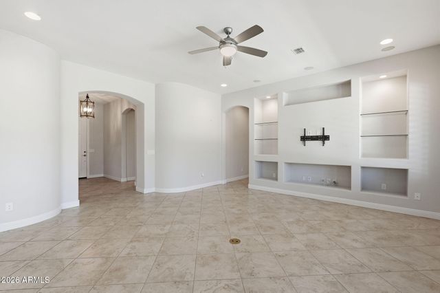 8180 W SILVER SPRING Way, Florence, AZ 85132