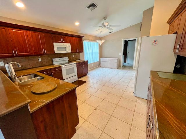 11582 Puerto Boulevard, Boynton Beach, FL 33437