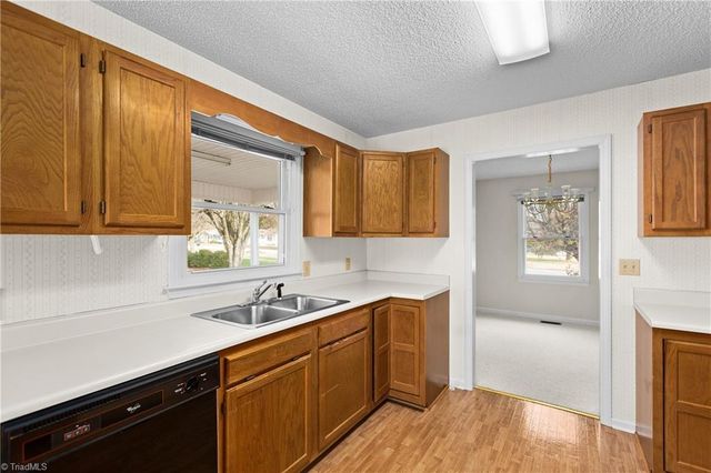 209 Rivermeade Drive, Archdale, NC 27263