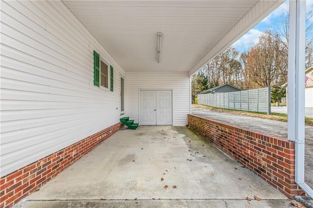 209 Rivermeade Drive, Archdale, NC 27263