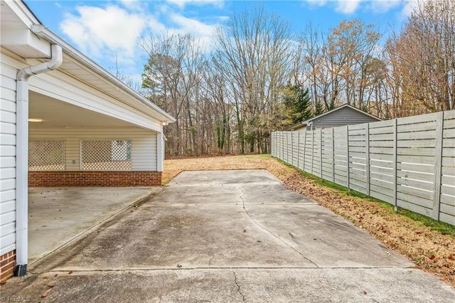 209 Rivermeade Drive, Archdale, NC 27263