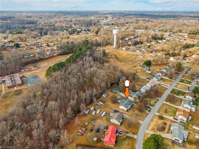 209 Rivermeade Drive, Archdale, NC 27263