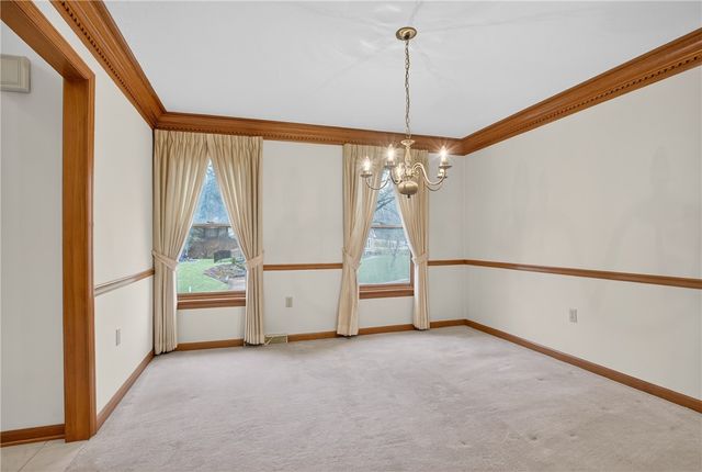 425 Stag Horn Dr, Mccandless, PA 15090