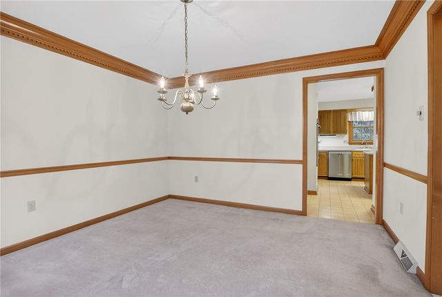 425 Stag Horn Dr, Mccandless, PA 15090