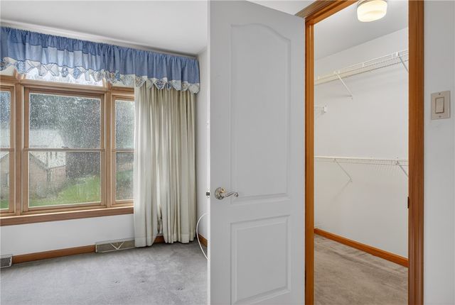 425 Stag Horn Dr, Mccandless, PA 15090