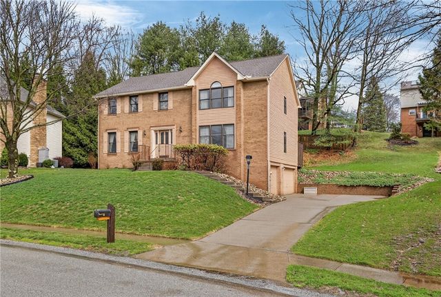 425 Stag Horn Dr, Mccandless, PA 15090