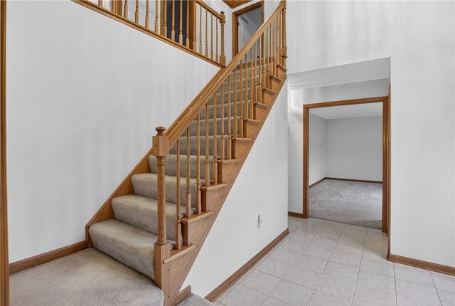 425 Stag Horn Dr, Mccandless, PA 15090