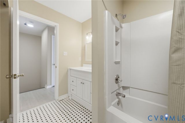 1907 Airy Cir, Henrico, VA 23238