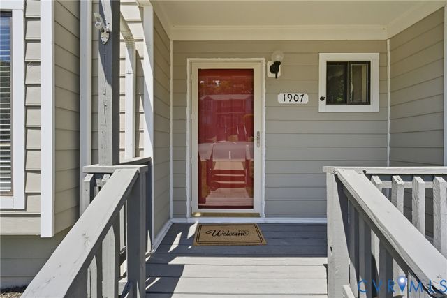 1907 Airy Cir, Henrico, VA 23238