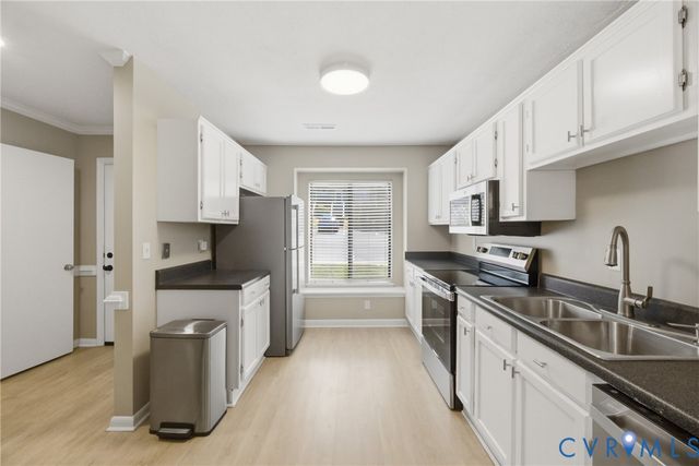 1907 Airy Cir, Henrico, VA 23238